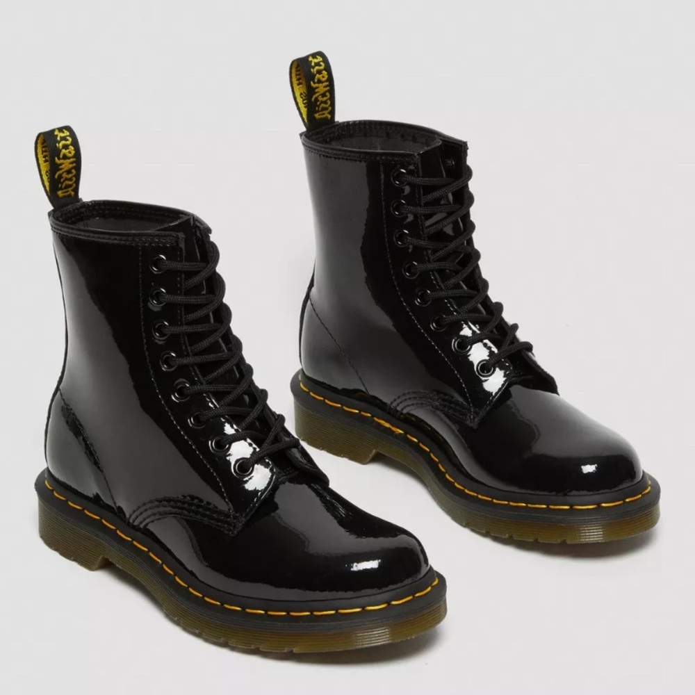 Doc Martens 1460 WOMEN'S PATENT LEATHER LACE UP BOOTS | Used